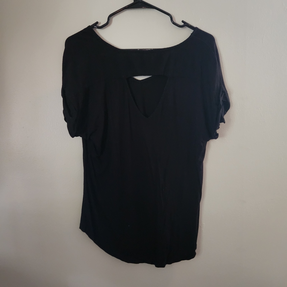 Pleione Black Short Sleeve Top With Key Hole Cut In Back
